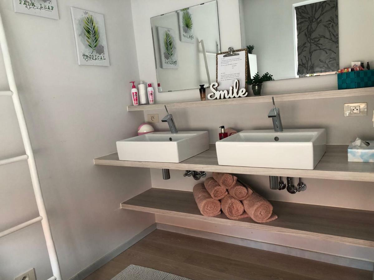 Home Bruges Cosy Comfort Modern Couple Privacy Walking Distance City Center Kitchen Terrace Garden מראה חיצוני תמונה